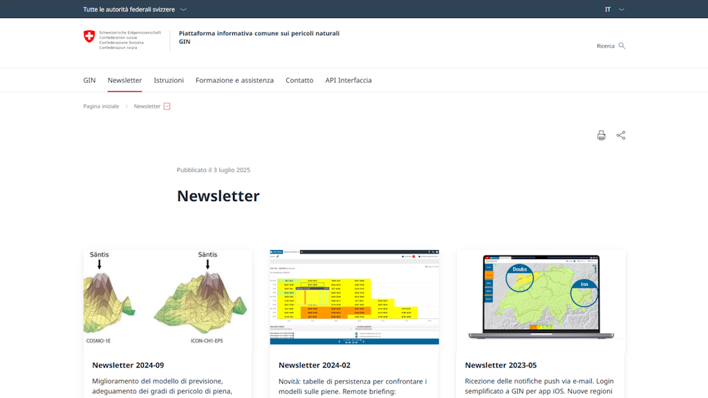 Screenshot di una pagina web intitolata 'Newsletter' che mostra tre estratti di newsletter affiancati con grafici e mappe con indicatori.